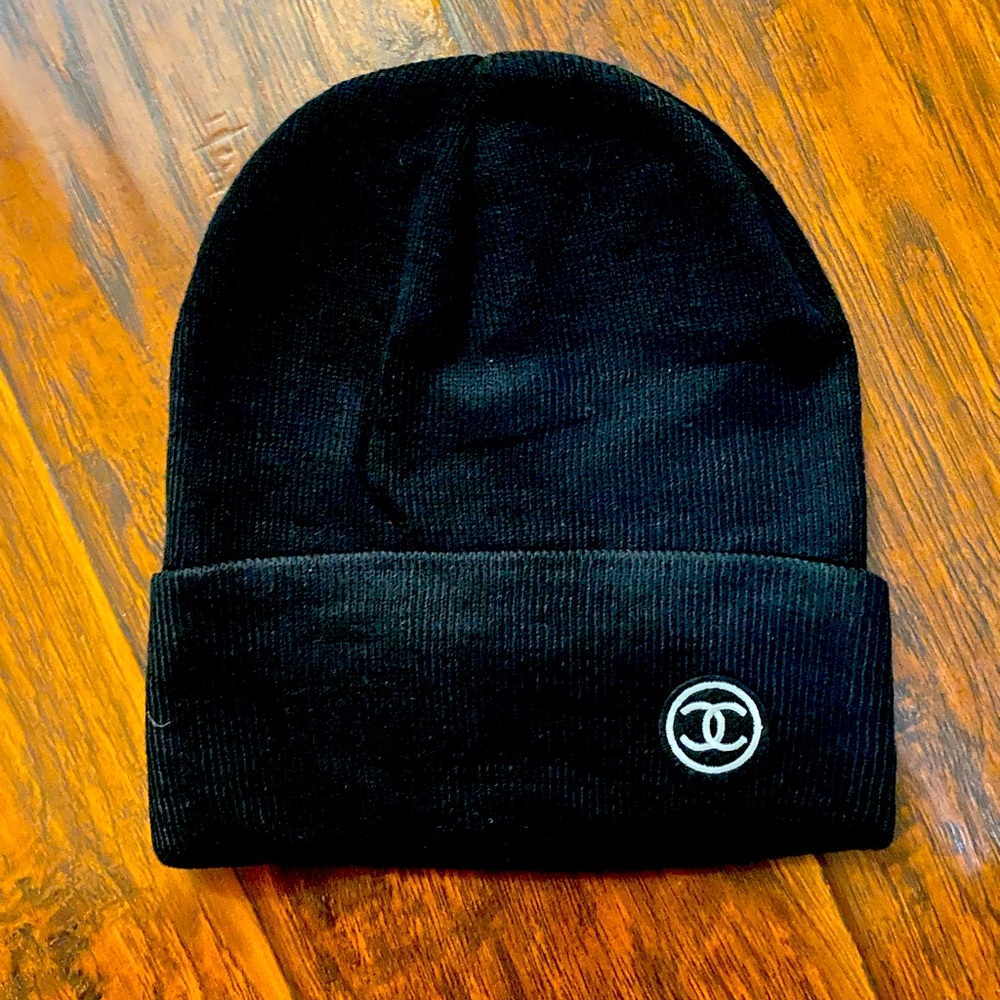 Black beanie
